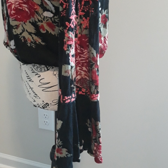 Free People new top Sale.⚘⚘⚘ - Picture 9 of 10